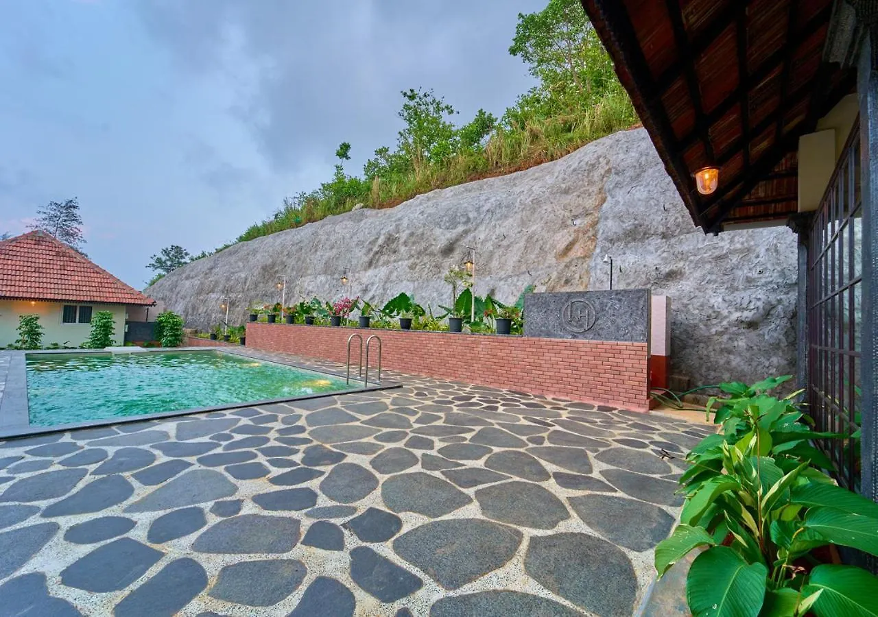 Pine Malhar Pool Stay By Voye Homes Attappādi