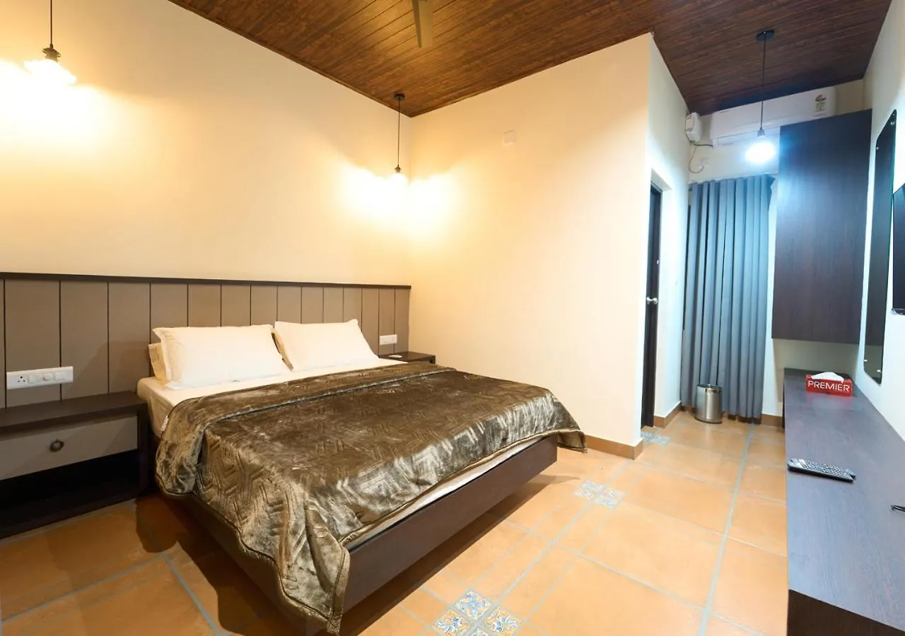 Pine Malhar Pool Stay By Voye Homes Attappādi Indien