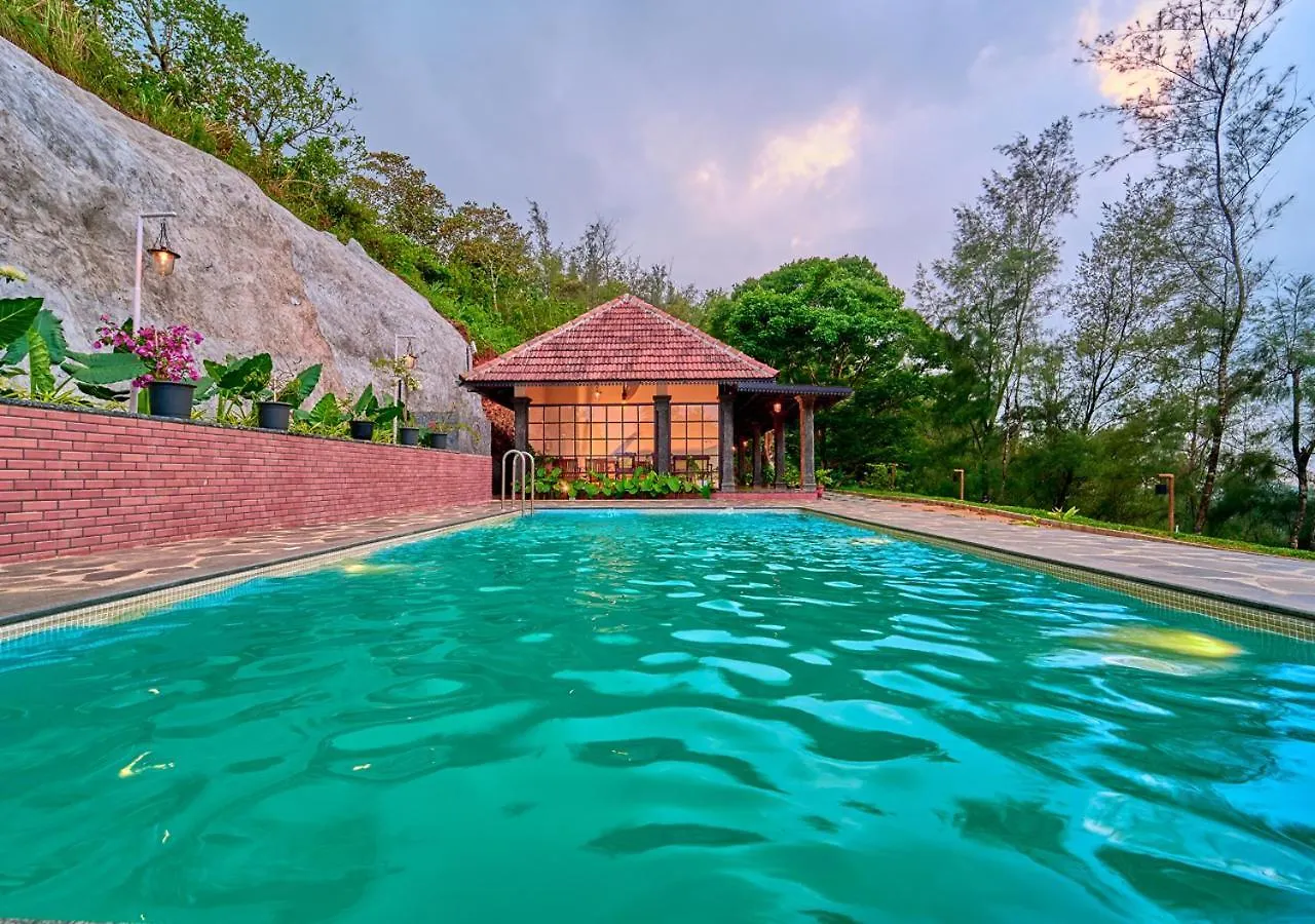 Pine Malhar Pool Stay By Voye Homes Attappādi リゾート
