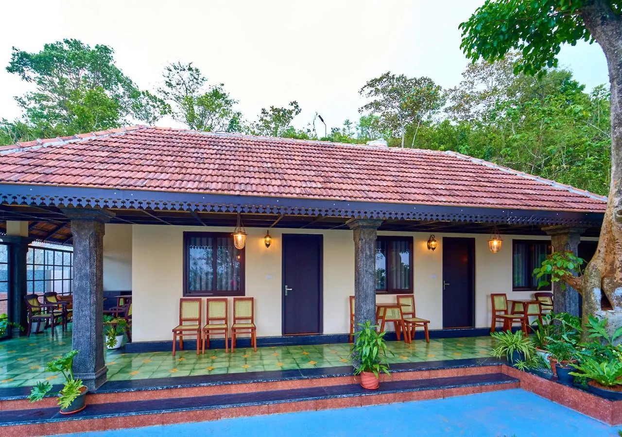 Pine Malhar Pool Stay By Voye Homes Attappādi 0*,